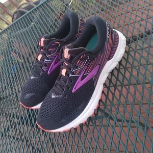 Brooks Adrenaline GTS 19 size 11
